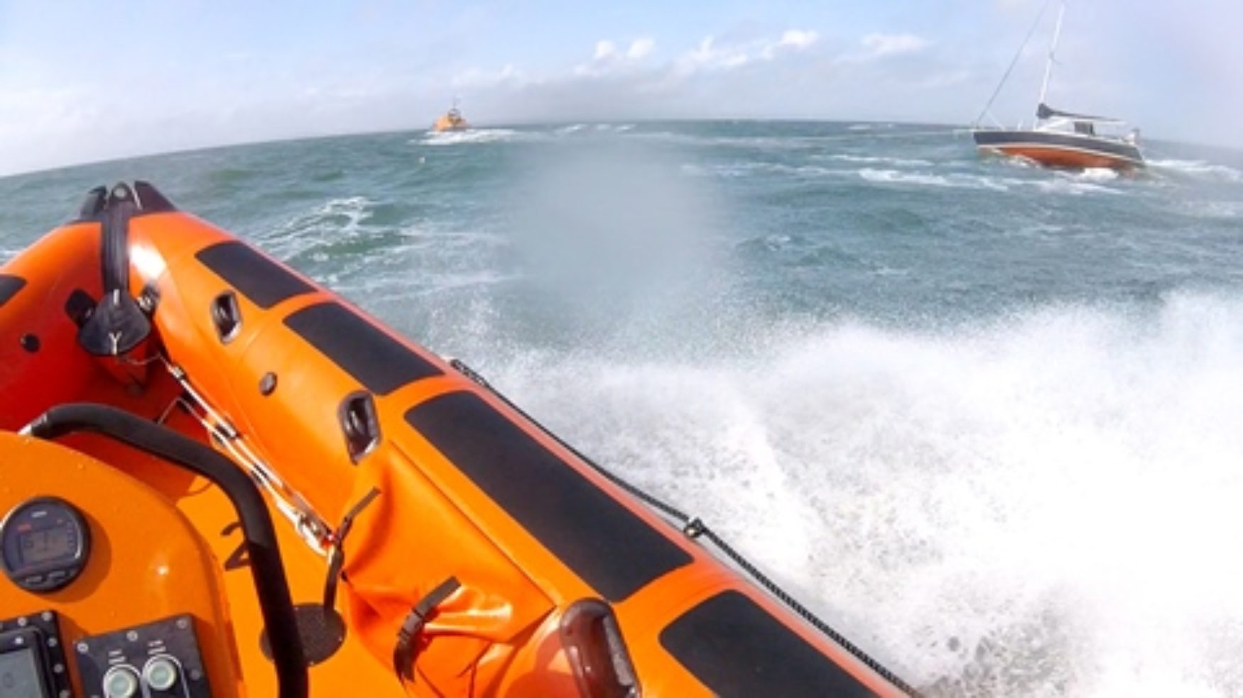 Yacht And Crew Rescued By Porthcawl And Mumbles RNLI Lifeboats ...